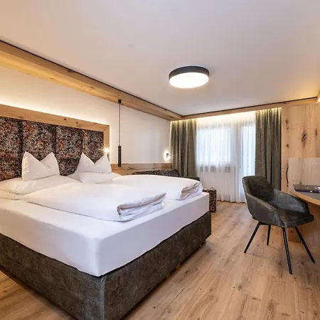 Edenlehen Otel Mayrhofen