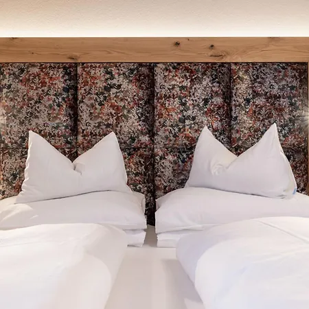 Edenlehen Otel Mayrhofen