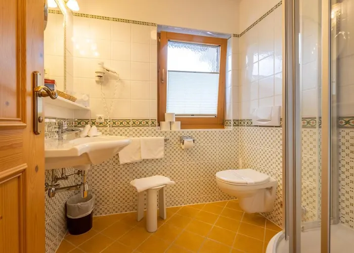 埃登勒汗酒店 酒店