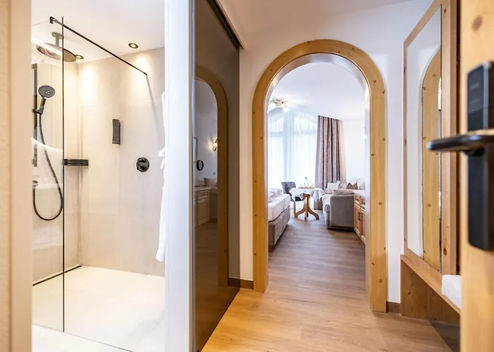 埃登勒汗酒店 4*